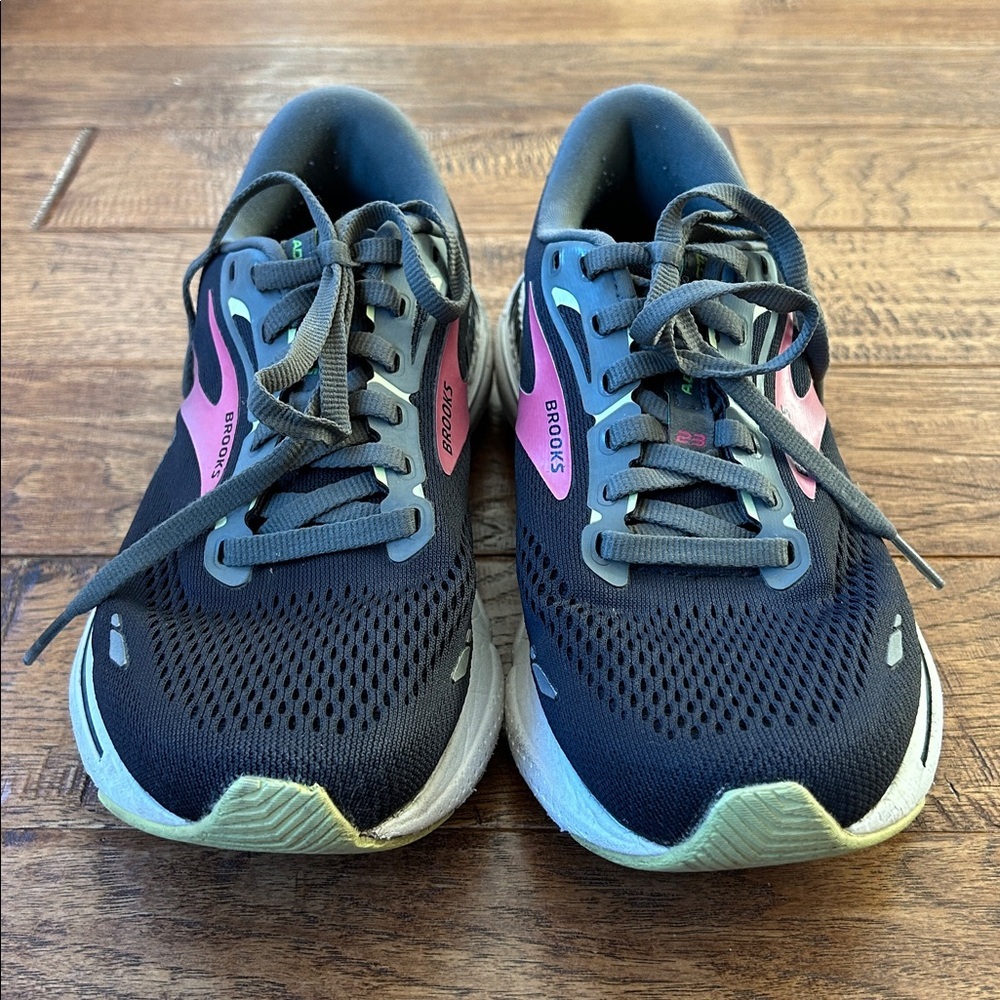 Brooks Adrenaline GTS 23 Cushioned Road Running Shoes Black Gunmetal Size 7.5 - Picture 4 of 10